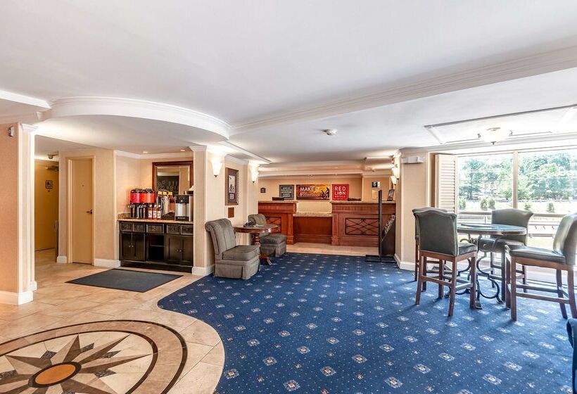 Red Lion Hotel Rosslyn Iwo Jima