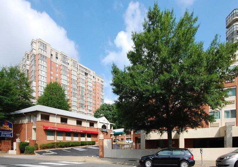 Red Lion Hotel Rosslyn Iwo Jima