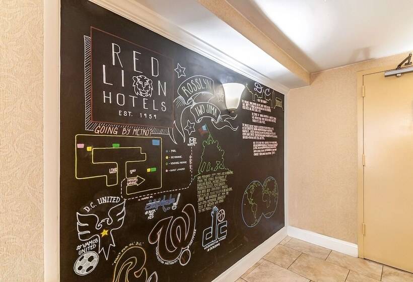 Red Lion Hotel Rosslyn Iwo Jima