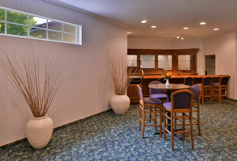 فندق Red Roof Inn Arcata