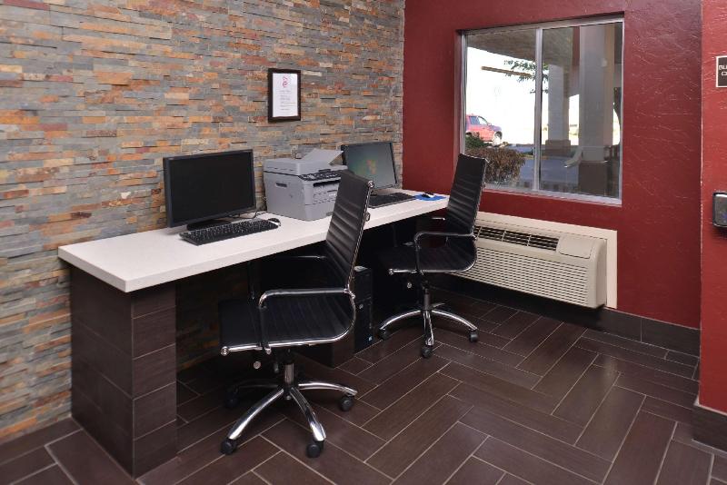 בית מלון כפרי Red Roof Inn Van Horn