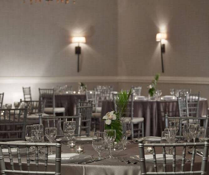 ホテル Renaissance Orlando Airport