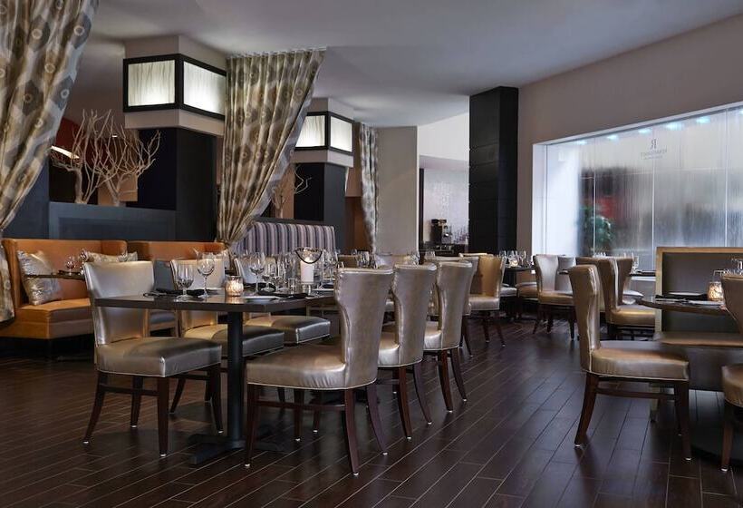 ホテル Renaissance Orlando Airport