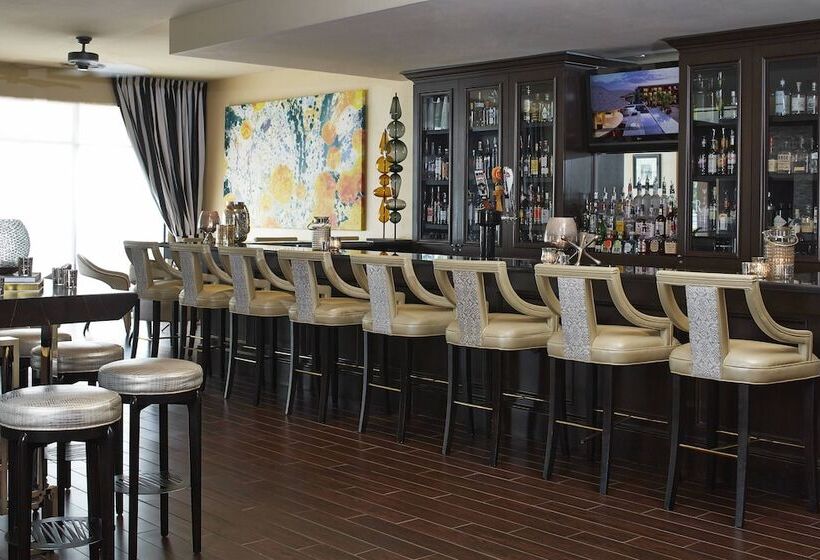 ホテル Renaissance Orlando Airport