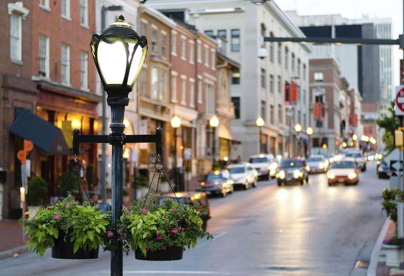 호텔 Revival Baltimore