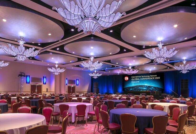 ホテル Robert Treat