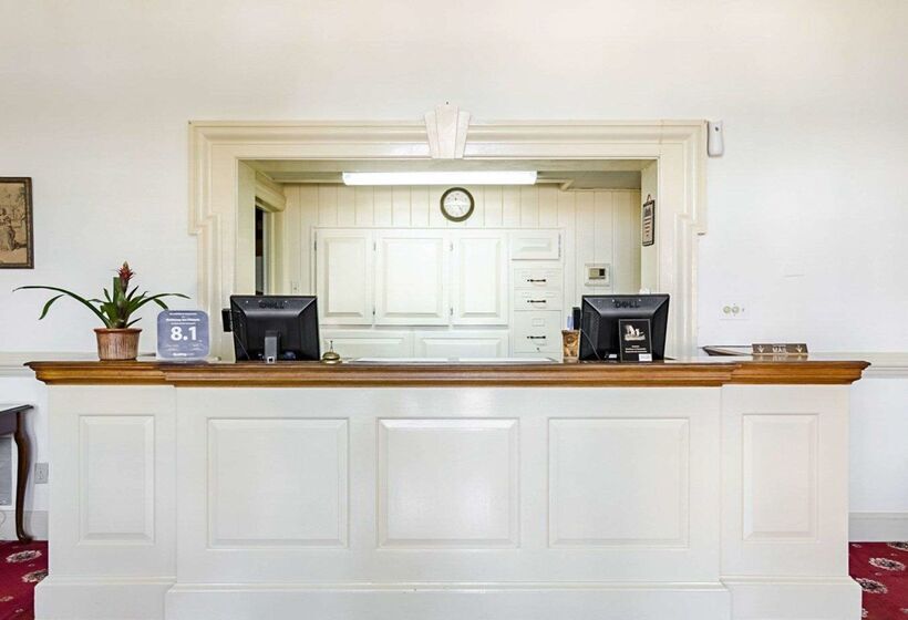 هتل Rodeway Inn Historic