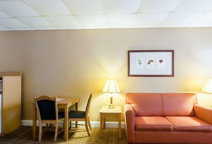 בית מלון כפרי Rodeway Inn Historic