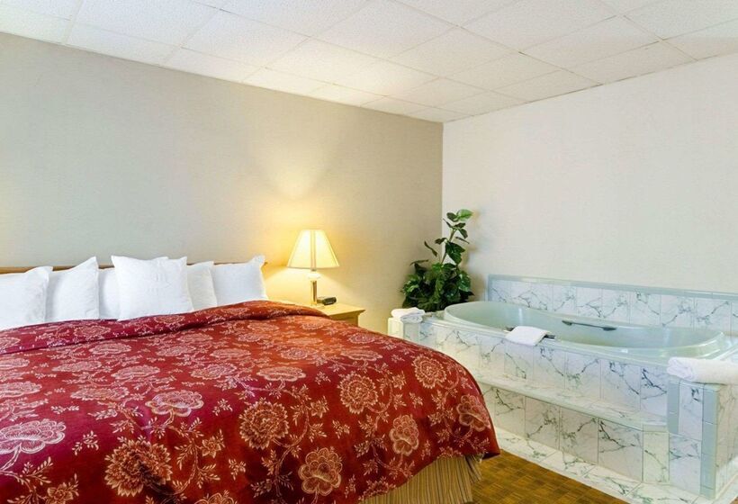 בית מלון כפרי Rodeway Inn Historic