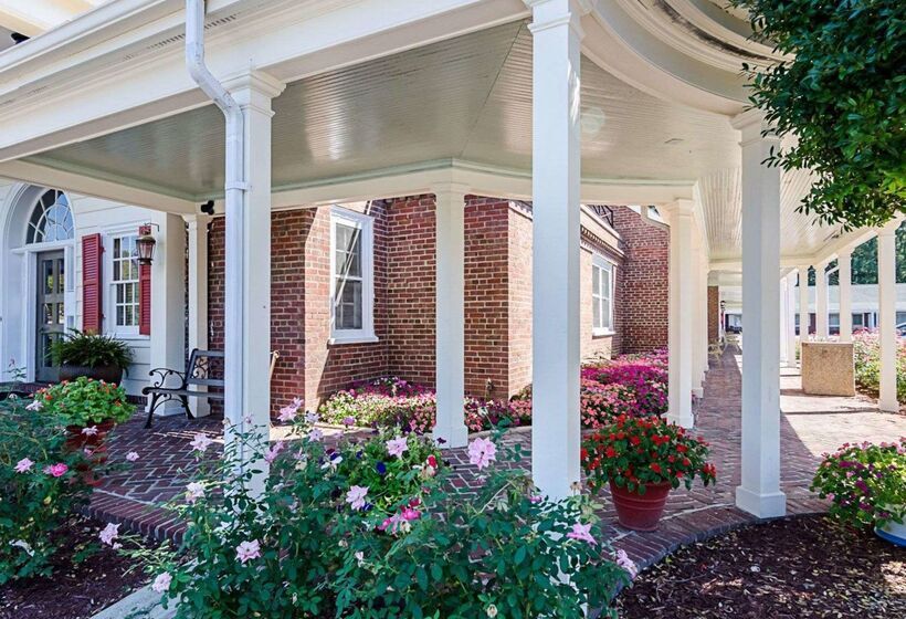 هتل Rodeway Inn Historic