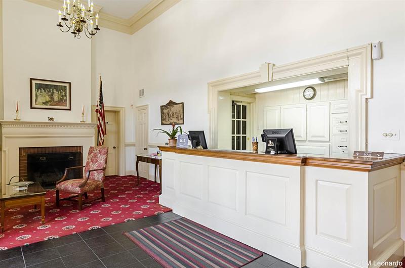 בית מלון כפרי Rodeway Inn Historic