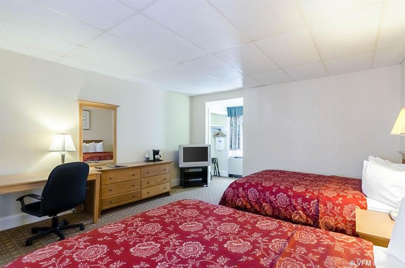 בית מלון כפרי Rodeway Inn Historic