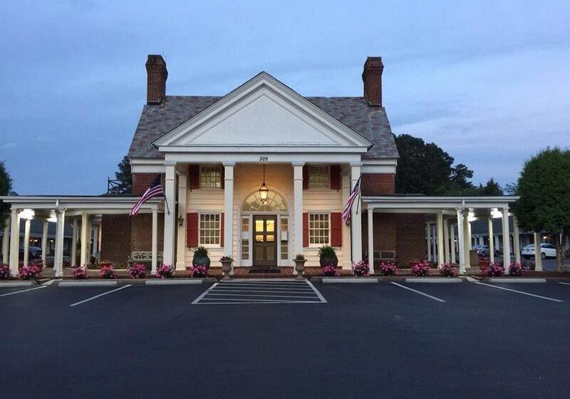 בית מלון כפרי Rodeway Inn Historic