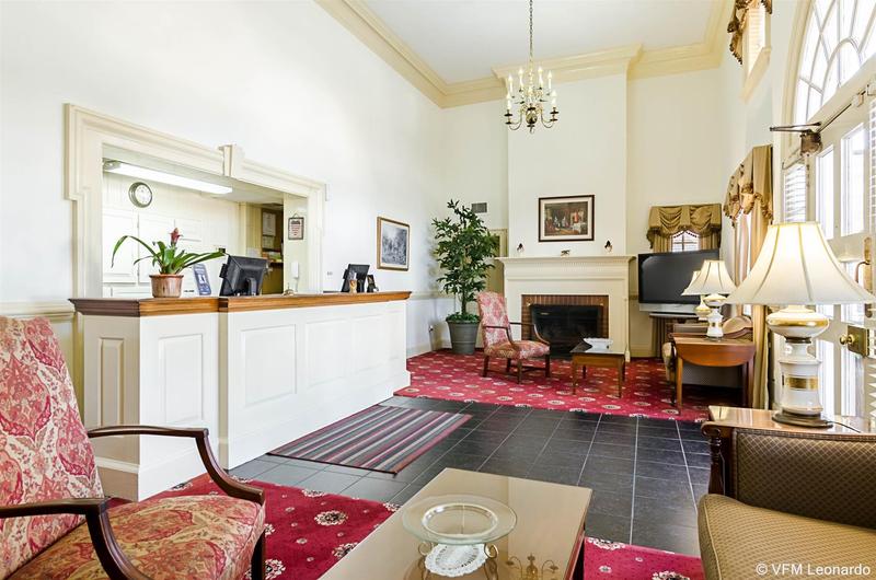 בית מלון כפרי Rodeway Inn Historic