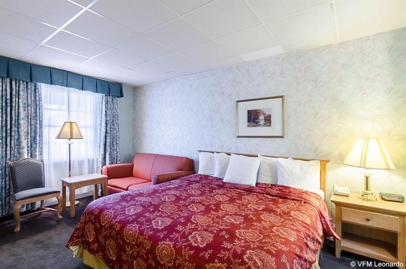 בית מלון כפרי Rodeway Inn Historic