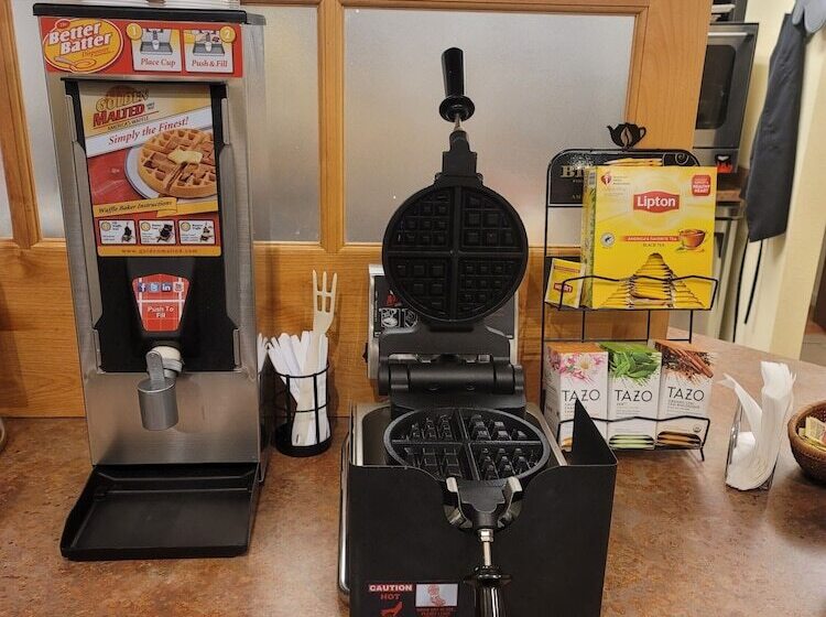 فندق Seabird Lodge Fort Bragg