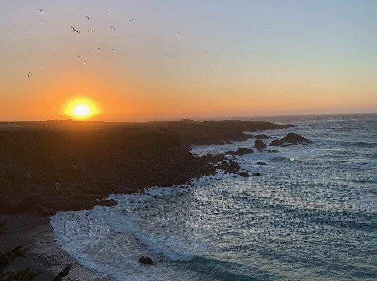 فندق Seabird Lodge Fort Bragg