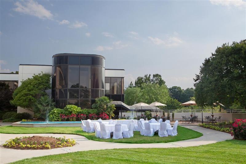 فندق Sheraton Chapel Hill