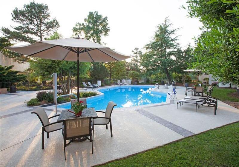 فندق Sheraton Chapel Hill