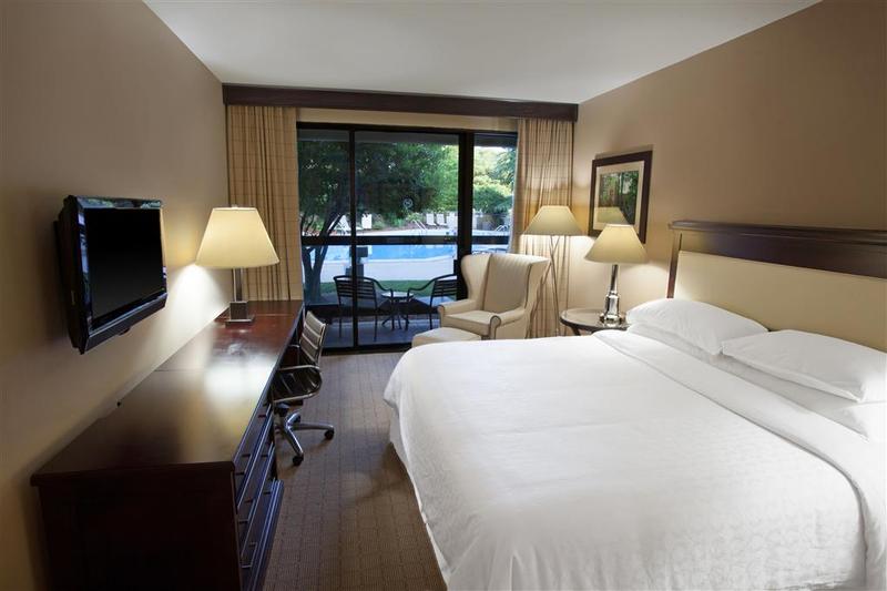 فندق Sheraton Chapel Hill