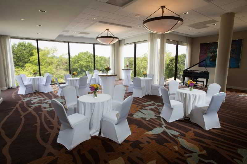 فندق Sheraton Chapel Hill