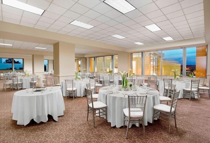 호텔 Sheraton Raleigh