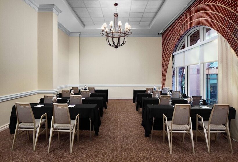 호텔 Sheraton Raleigh