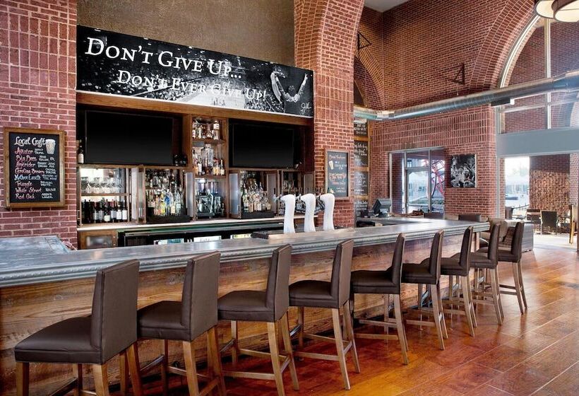 호텔 Sheraton Raleigh