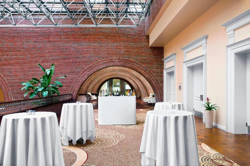 호텔 Sheraton Raleigh