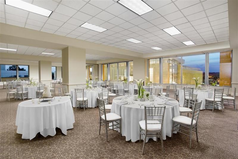 호텔 Sheraton Raleigh