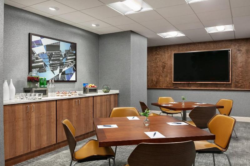 호텔 Sheraton Raleigh