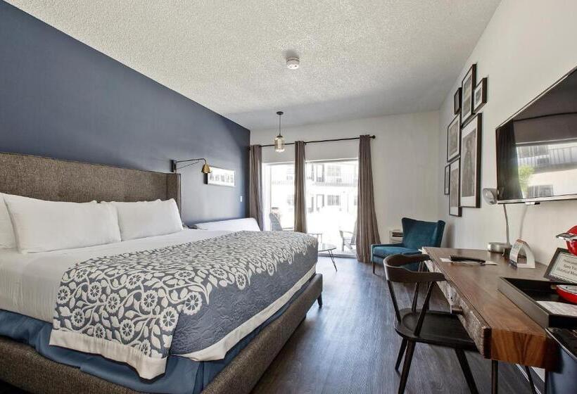 ホテル Sideways Inn