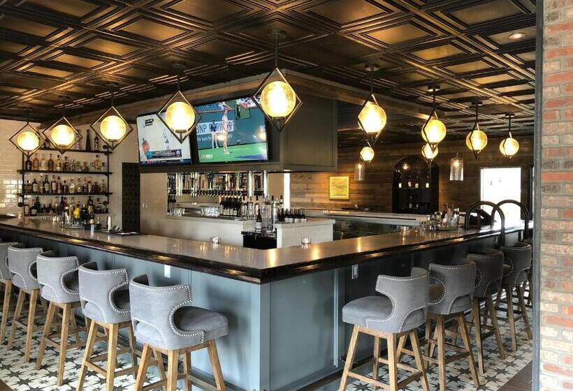 فندق Sideways Inn