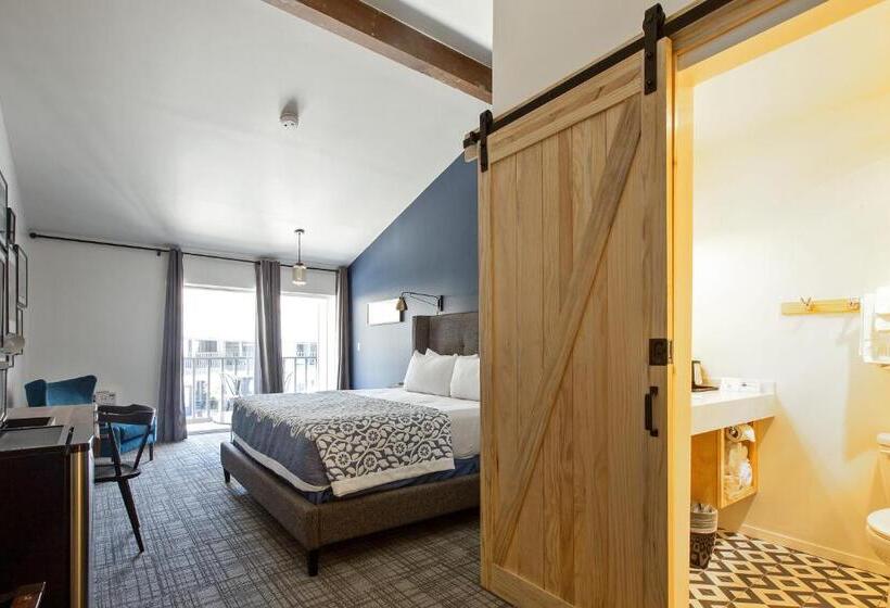 فندق Sideways Inn