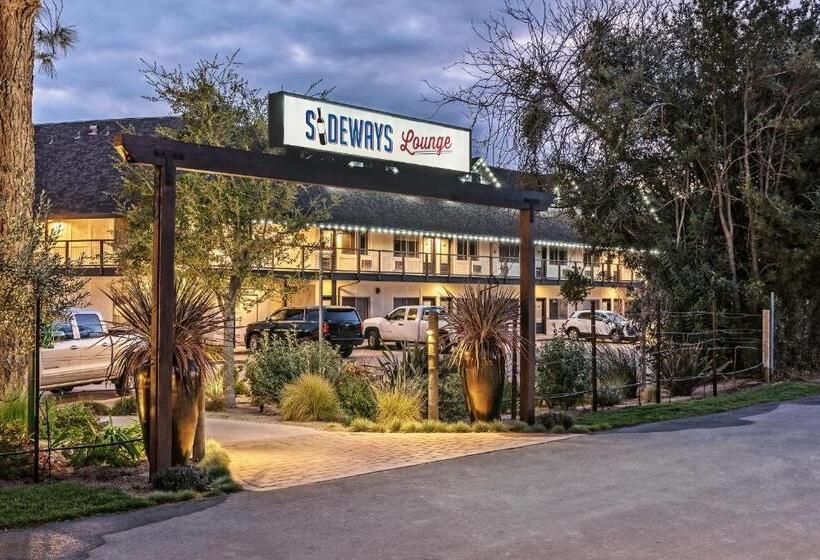 فندق Sideways Inn