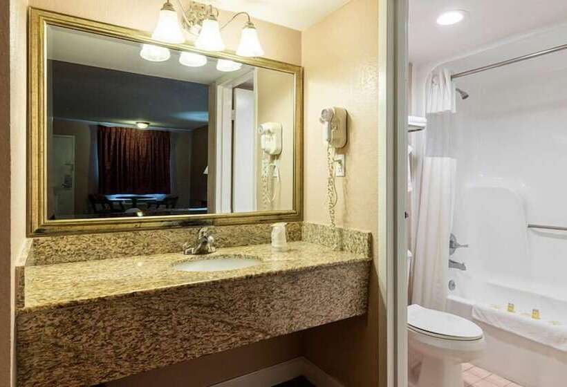 فندق Sundial Inn