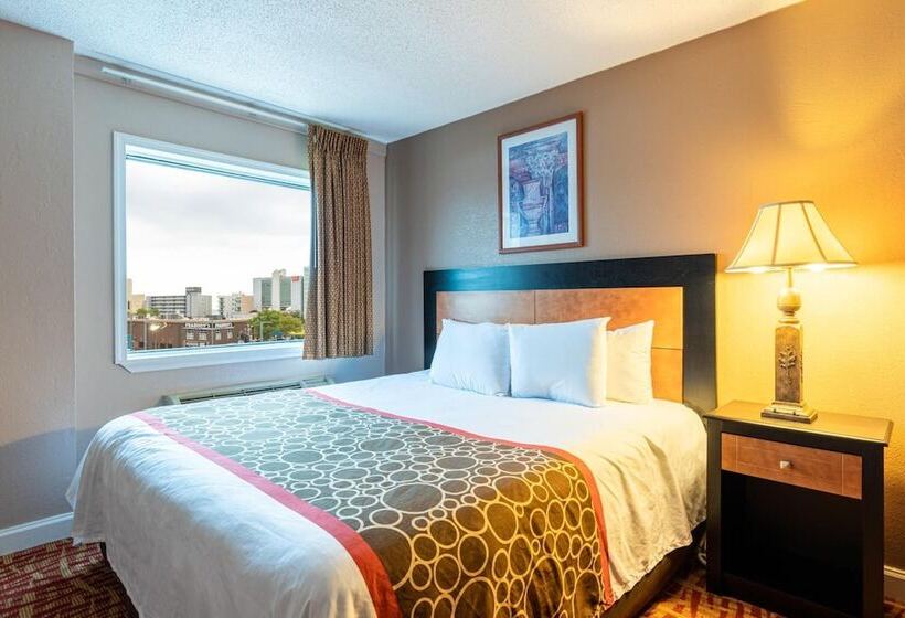 فندق Sundial Inn