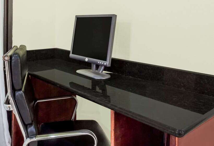 فندق Super 8 By Wyndham Garysburg/roanoke Rapids