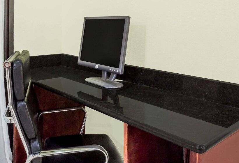 فندق Super 8 By Wyndham Garysburg/roanoke Rapids