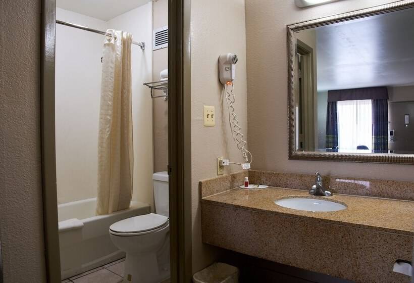 فندق Super 8 By Wyndham Garysburg/roanoke Rapids