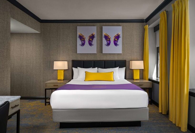 호텔 The Admiral, Downtown Historic District