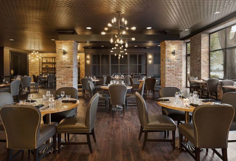 호텔 The Admiral, Downtown Historic District