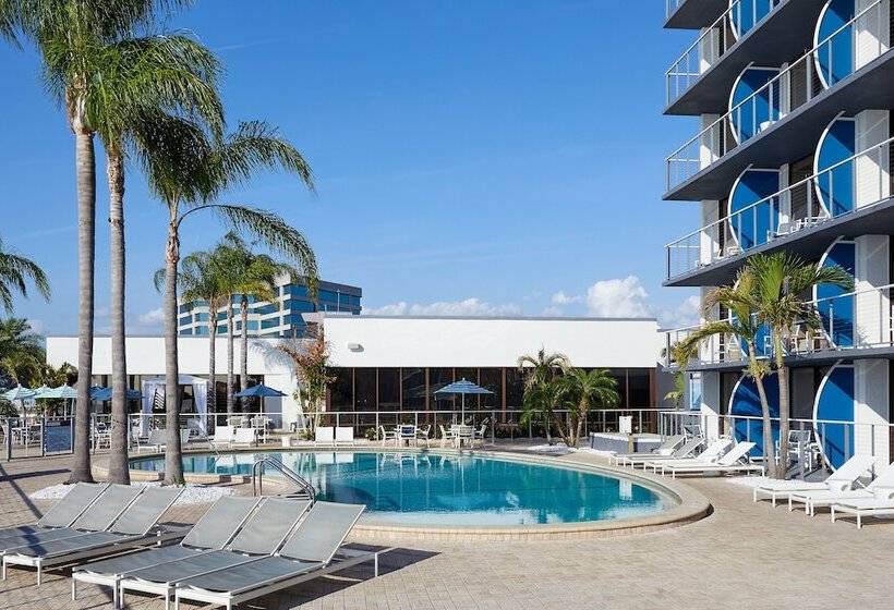 The Godfrey Hotel & Cabanas Tampa
