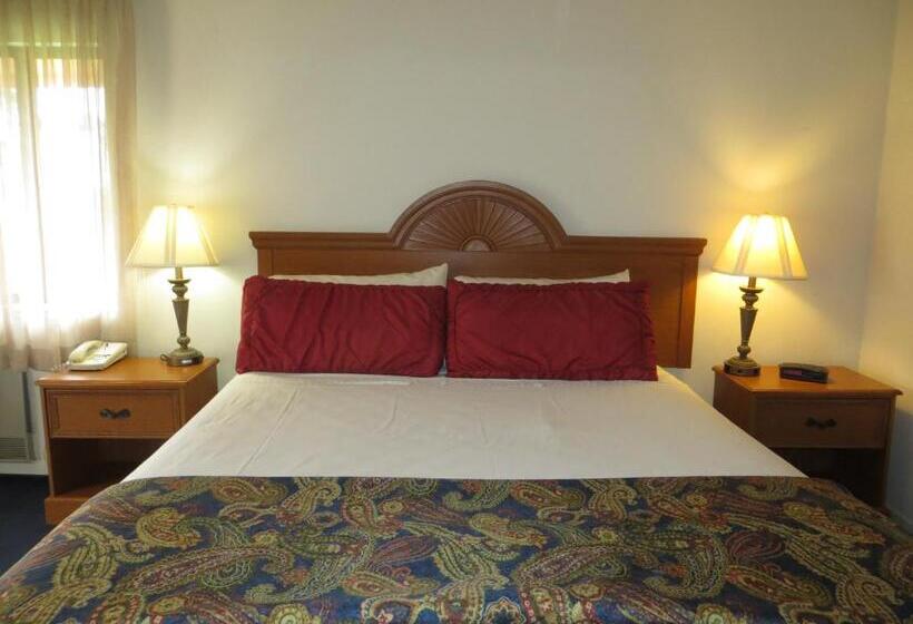 فندق The Monarch Resort