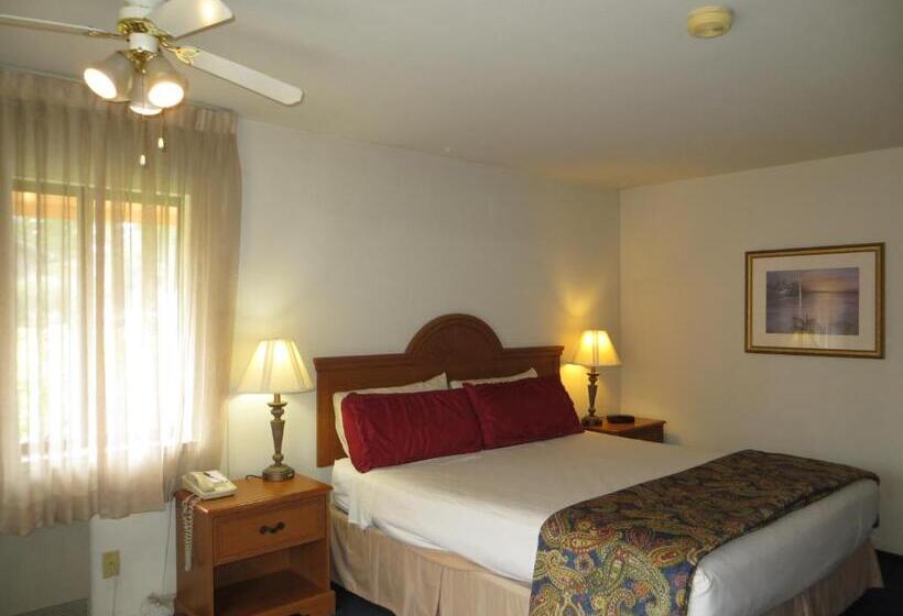 فندق The Monarch Resort