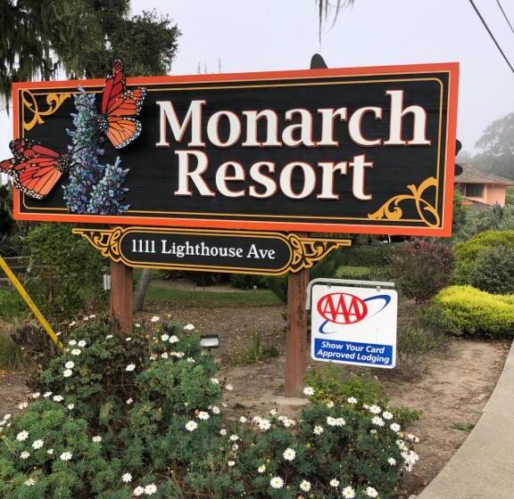 فندق The Monarch Resort