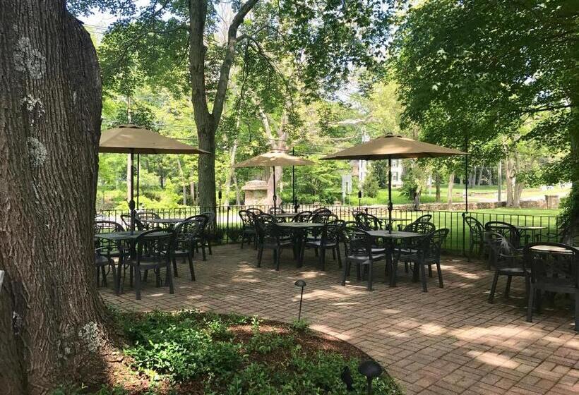 Отель The Old Lyme Inn