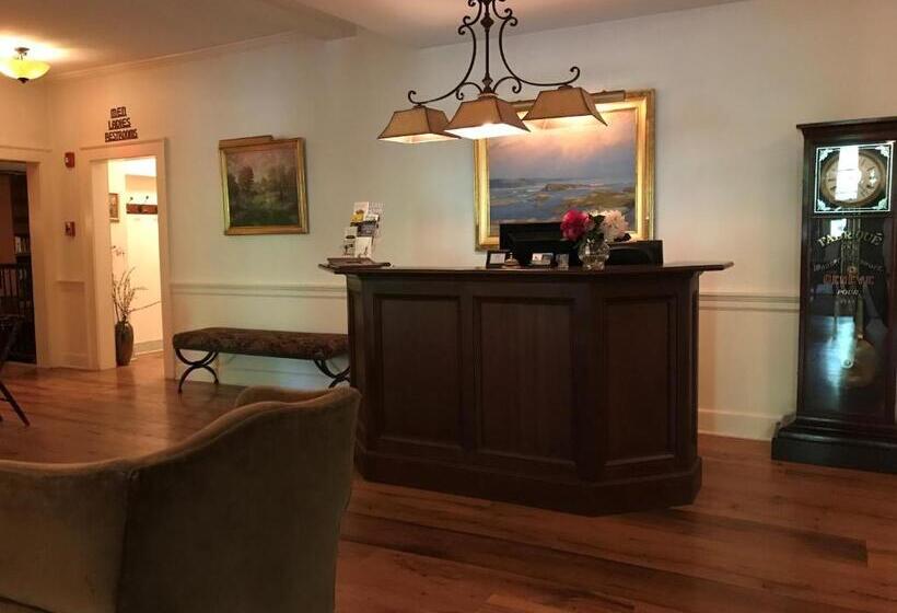 Отель The Old Lyme Inn