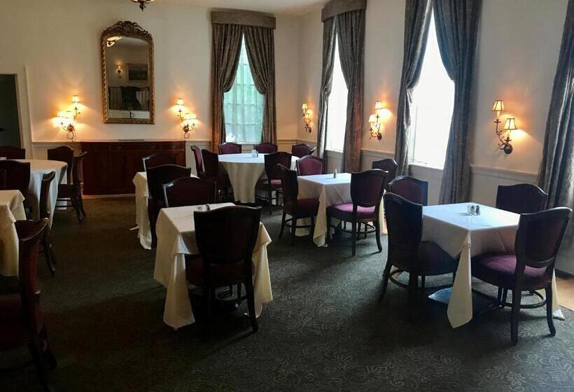 Отель The Old Lyme Inn