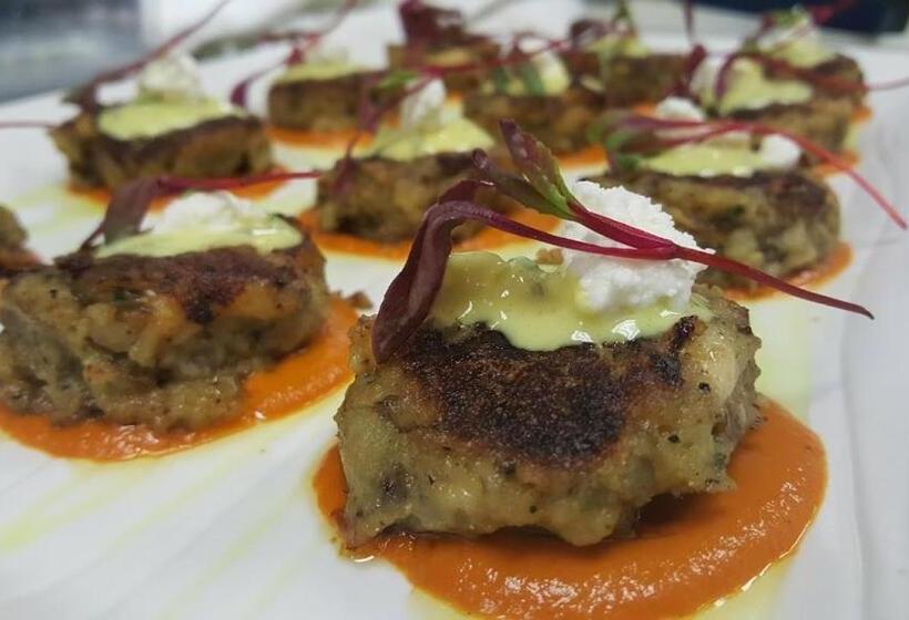 Отель The Old Lyme Inn